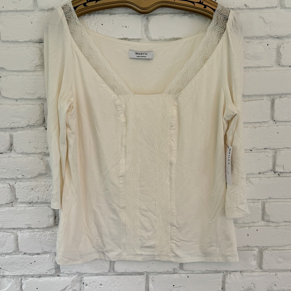 Bailey 44 Top - Crème Color & Sequins/Lace Design - Size XL